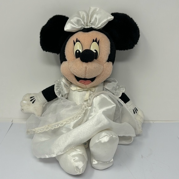 Disney MIMI with wedding dress and veil, size small - Picture 2 of 8